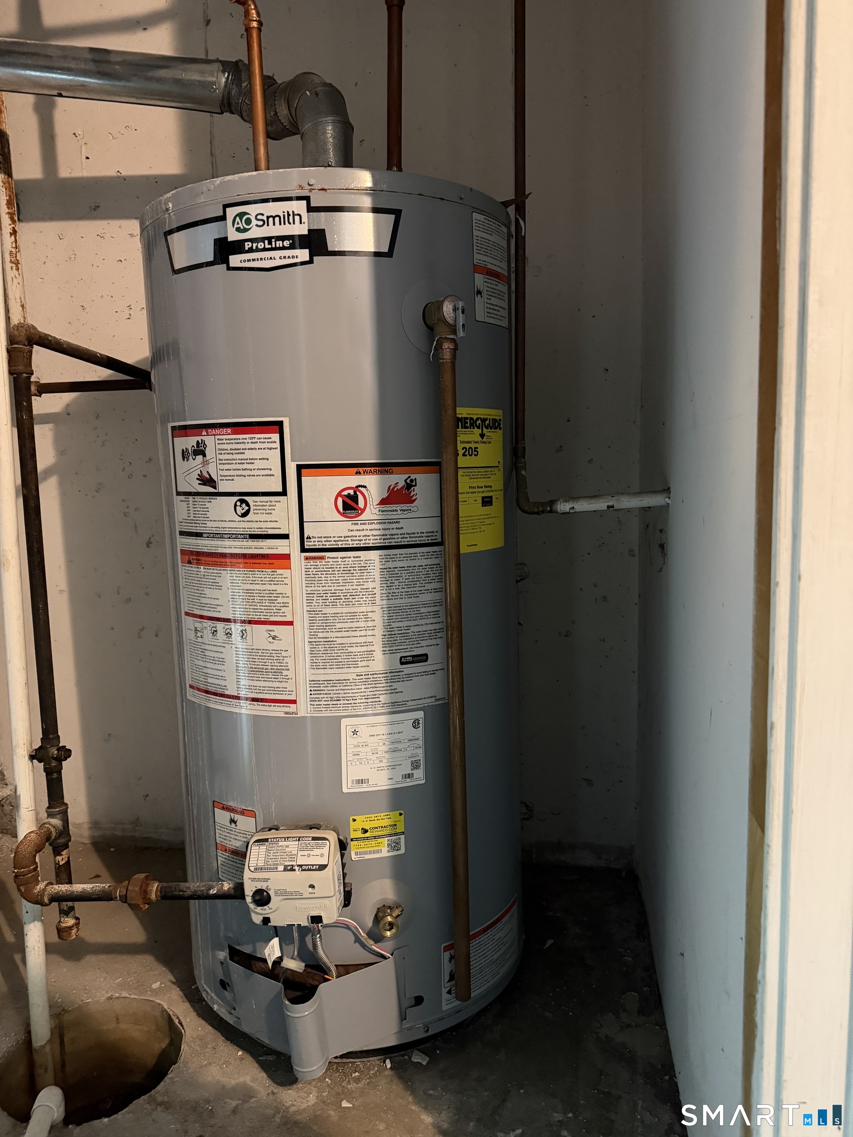 43 Sun Ridge Lane, Unit 43 Cromwell, CT 06416 - Photo 26 of 30 a close view of water heater room