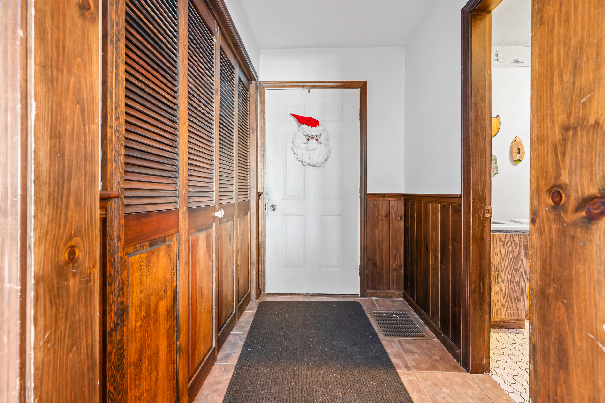 41 Stone Hedge Lane Rangeley, ME 04970 - Photo 18 of 51 Mudroom