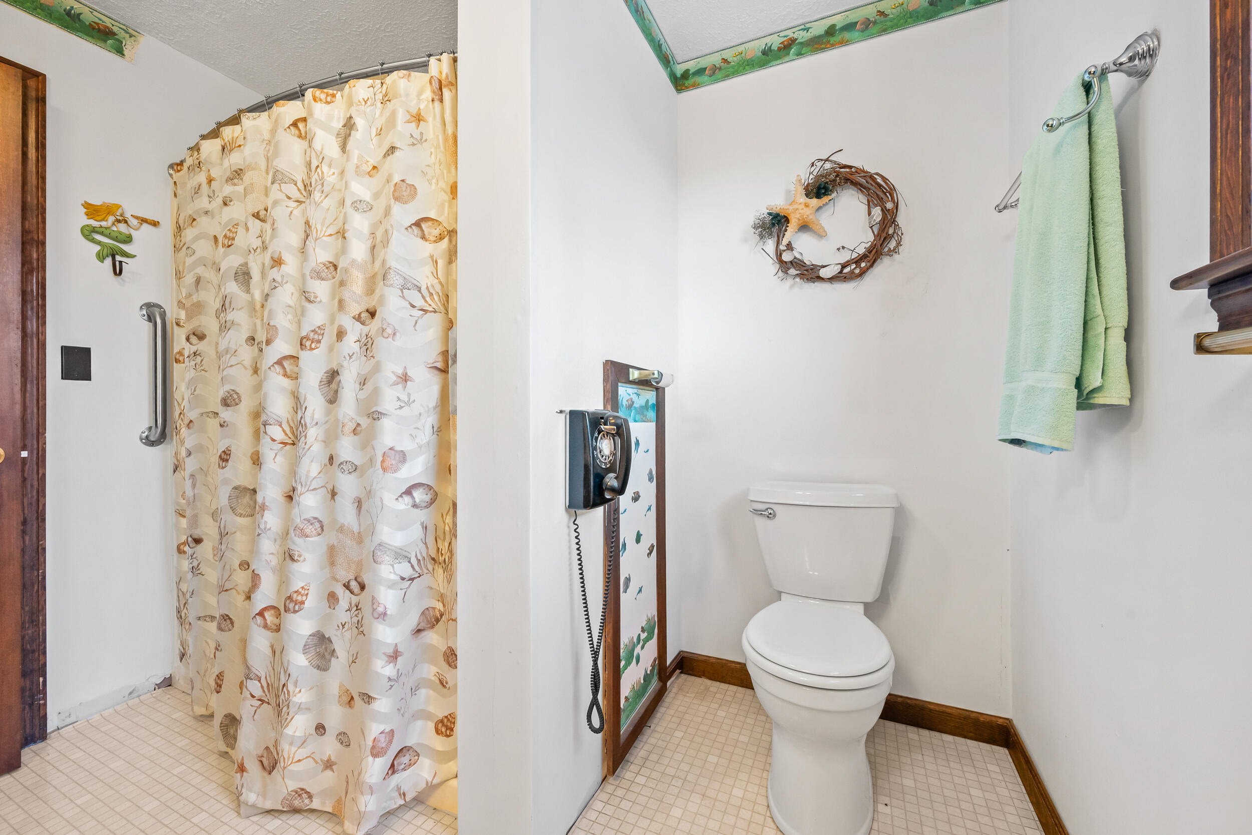 41 Stone Hedge Lane Rangeley, ME 04970 - Photo 29 of 51 2nd Floor Bath