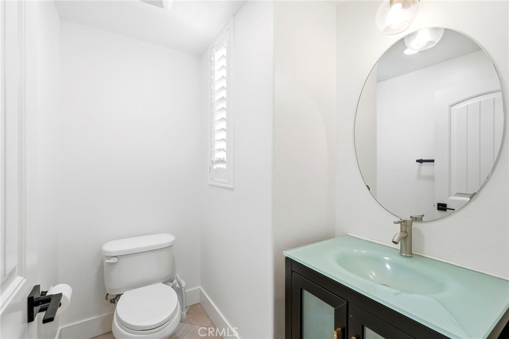 11537 Amalfi Way Porter Ranch, CA 91326 - Photo 15 of 35