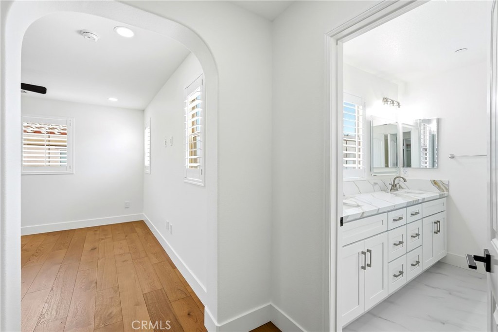 11537 Amalfi Way Porter Ranch, CA 91326 - Photo 21 of 35