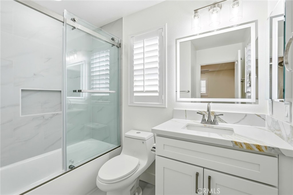 11537 Amalfi Way Porter Ranch, CA 91326 - Photo 28 of 35