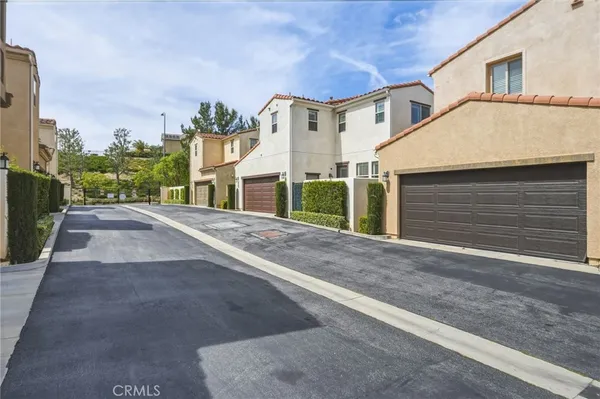 $3,700 | 11537 Amalfi Way, Porter Ranch, CA 91326
