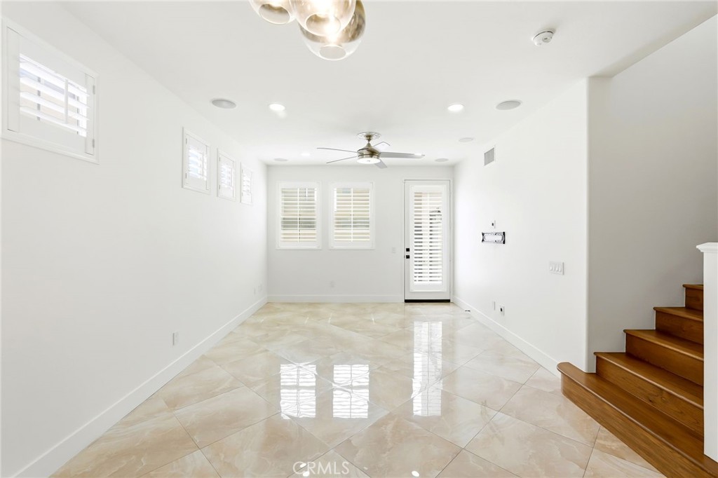 11537 Amalfi Way Porter Ranch, CA 91326 - Photo 10 of 35