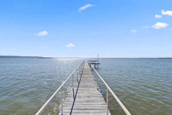 $899,000 | 960 Lakeview Drive, Tow, TX 78672