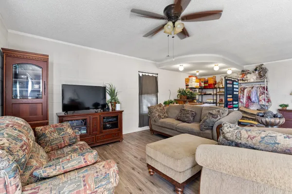 $899,000 | 960 Lakeview Drive, Tow, TX 78672