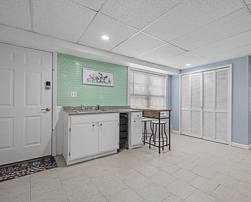 53 B Prospect Street Worcester, MA 01605 - Photo 12 of 16