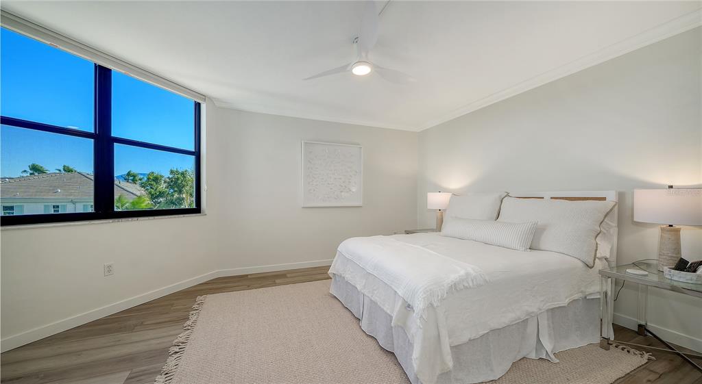 1000 Longboat Club Road, Unit 403 Longboat Key, FL 34228 - Photo 14 of 30