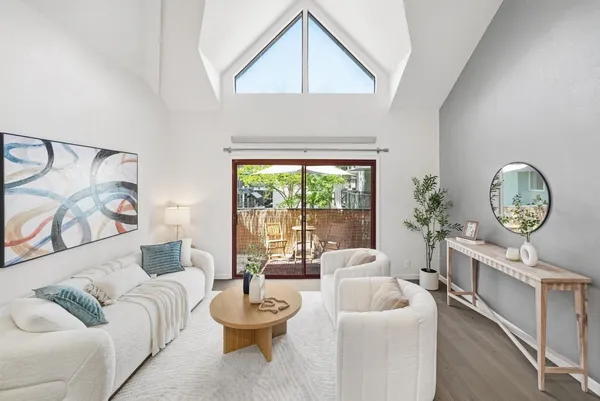 $990,000 | 4151 El Camino Way, Unit M, Palo Alto, CA 94306