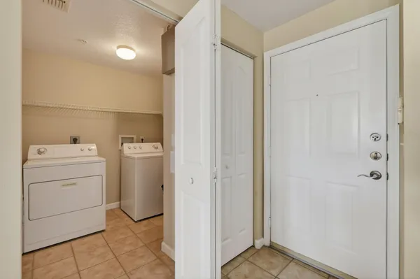 $2,300 | 224 Murcia Drive, Unit 305, Jupiter, FL 33458