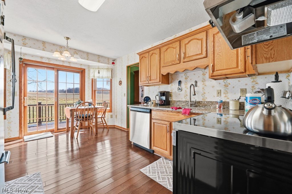 10240 Manor Road Northeast Minerva, OH 44657 - Photo 9 of 48 Gallery Image 9