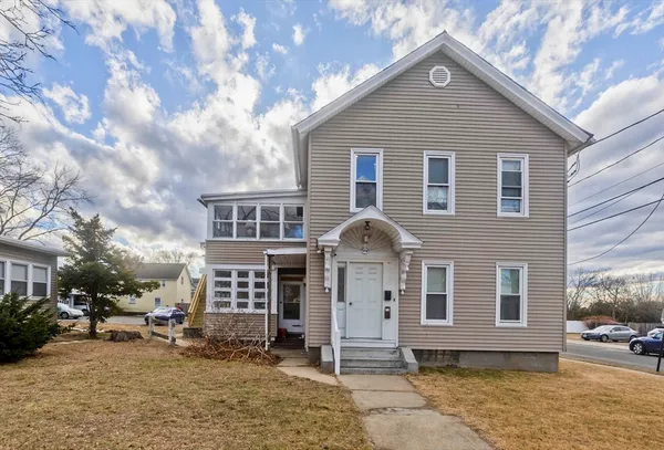 $890,000 | 156 East Street, Chicopee, MA 01020