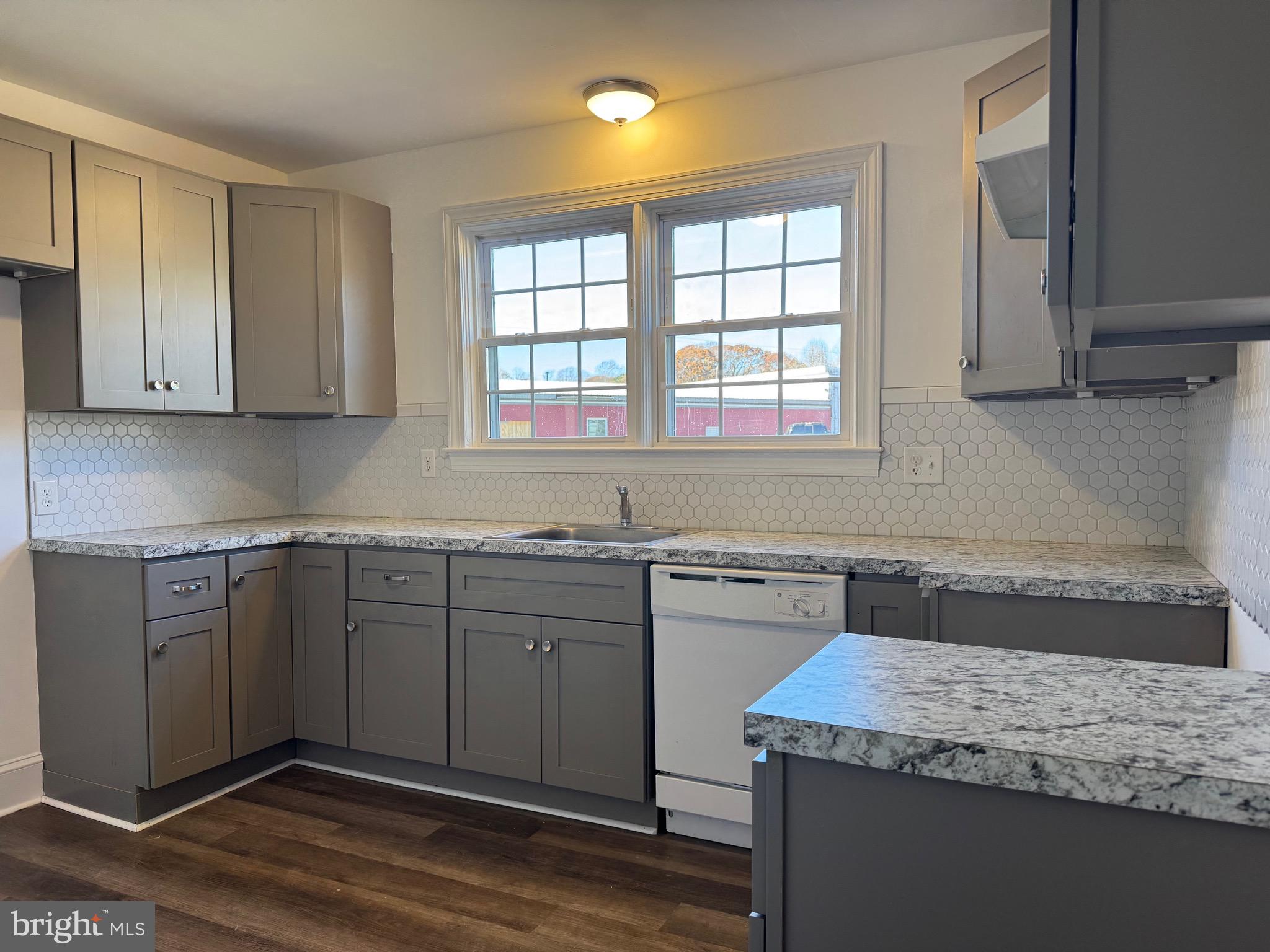 52 Lake Road Lottsburg, VA 22511 - Photo 4 of 42 Updated Kitchen