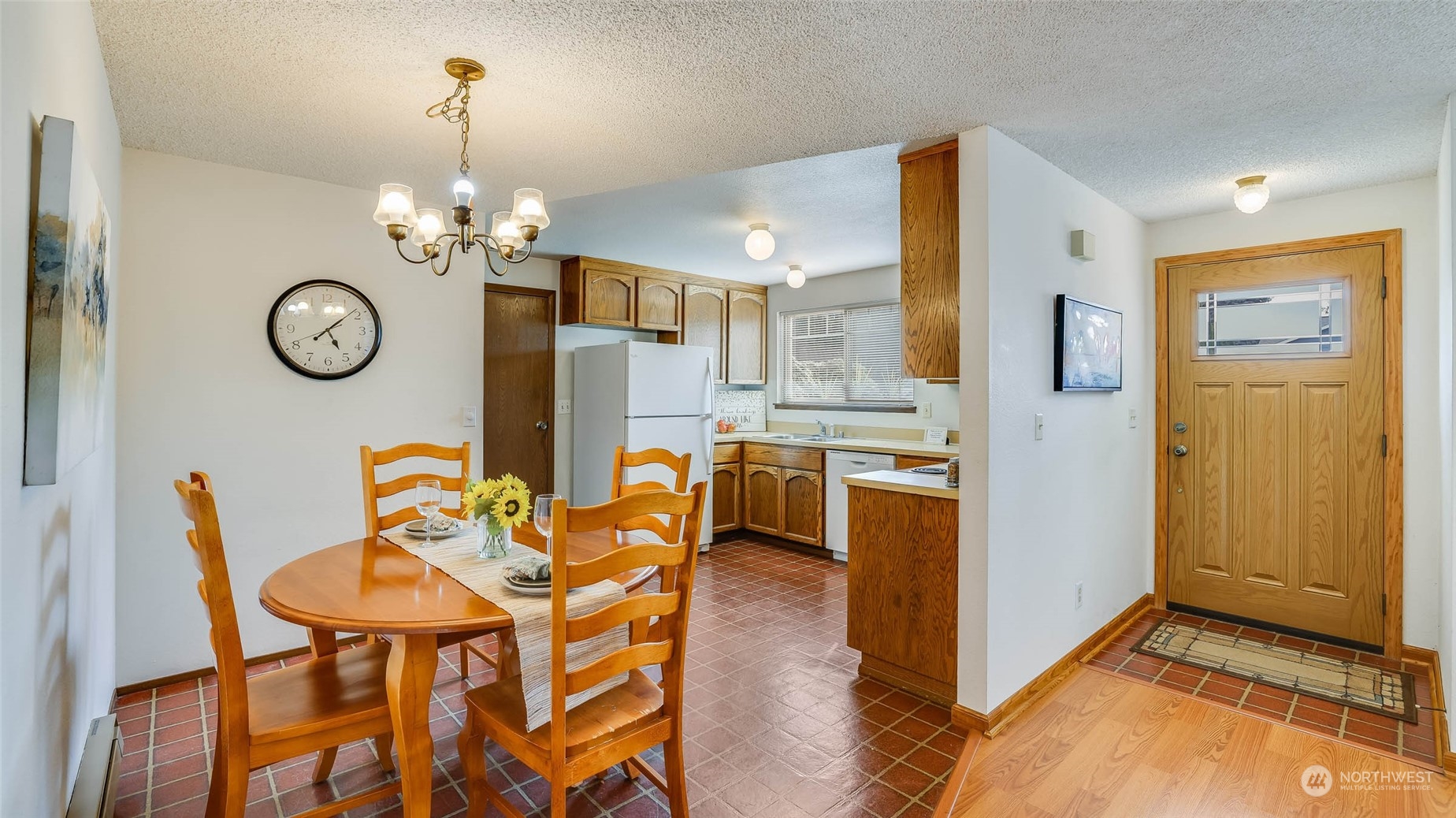 2520 Northeast 23rd Place Renton, WA 98056 - Photo 9 of 24 Gallery Image 9