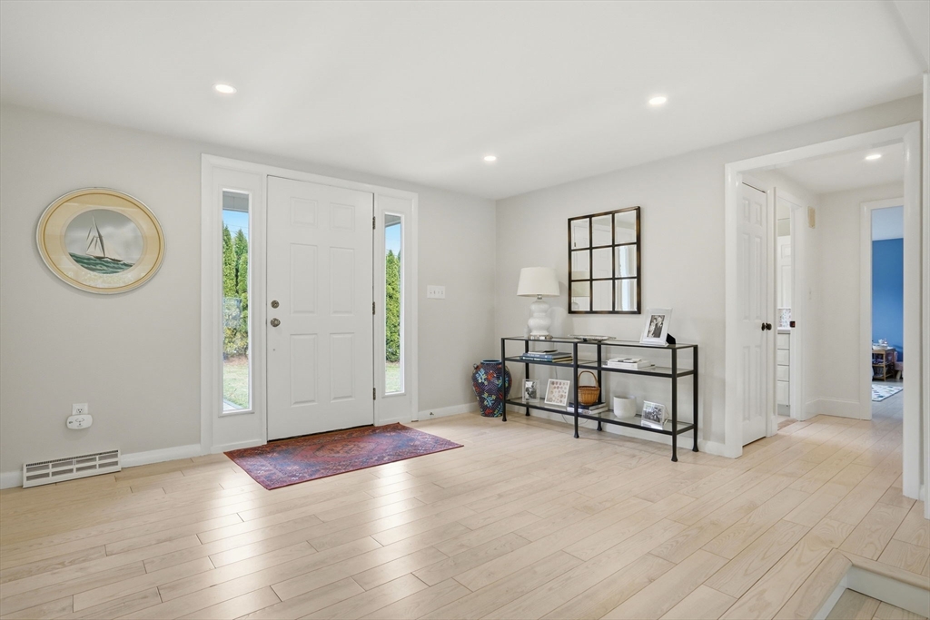 180 Chestnut Street Duxbury, MA 02332 - Photo 5 of 42