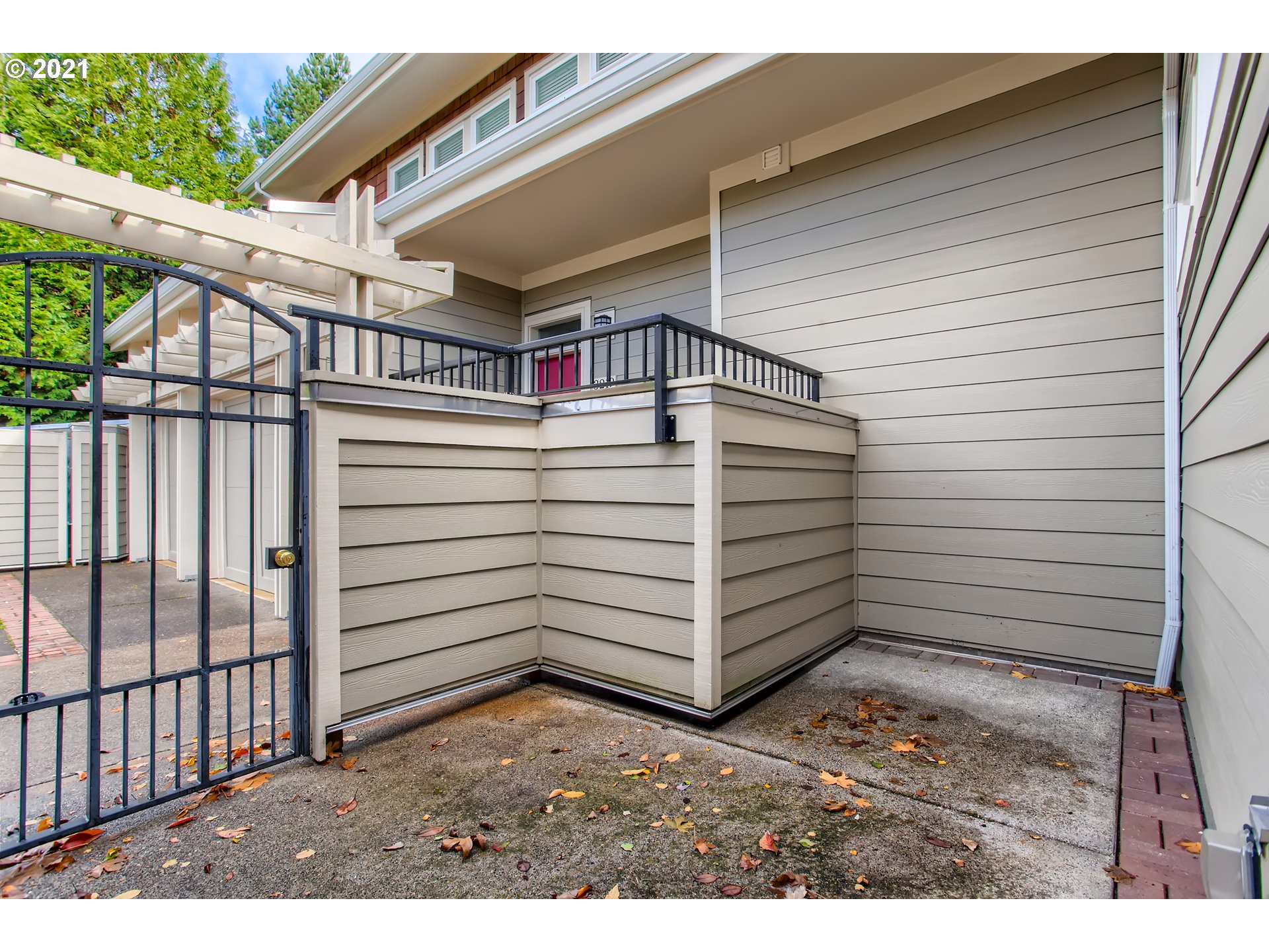 3211 Northwest Miller Road Portland, OR 97229 - Photo 2 of 31 Gallery Image 2
