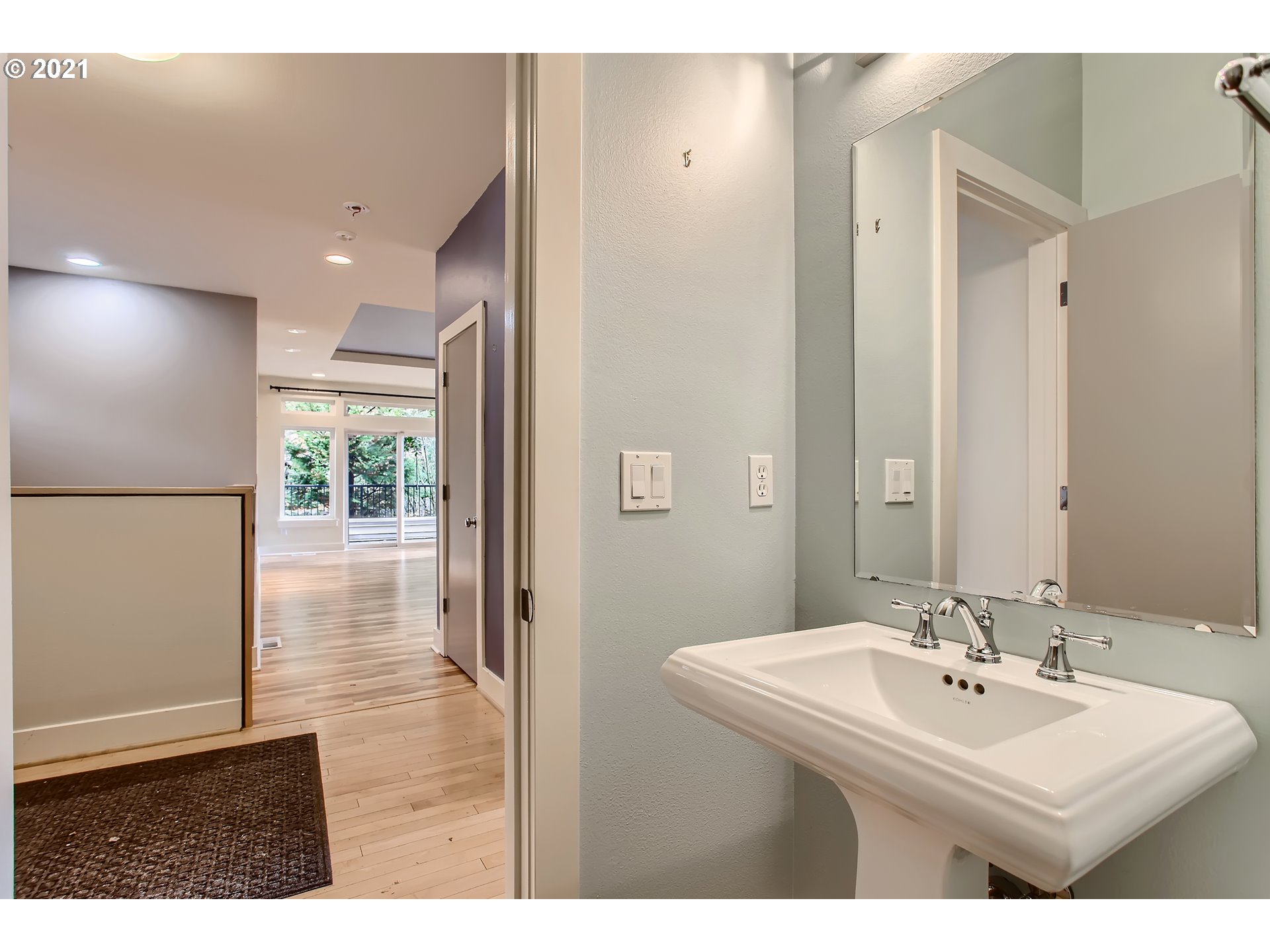 3211 Northwest Miller Road Portland, OR 97229 - Photo 13 of 31 Gallery Image 13
