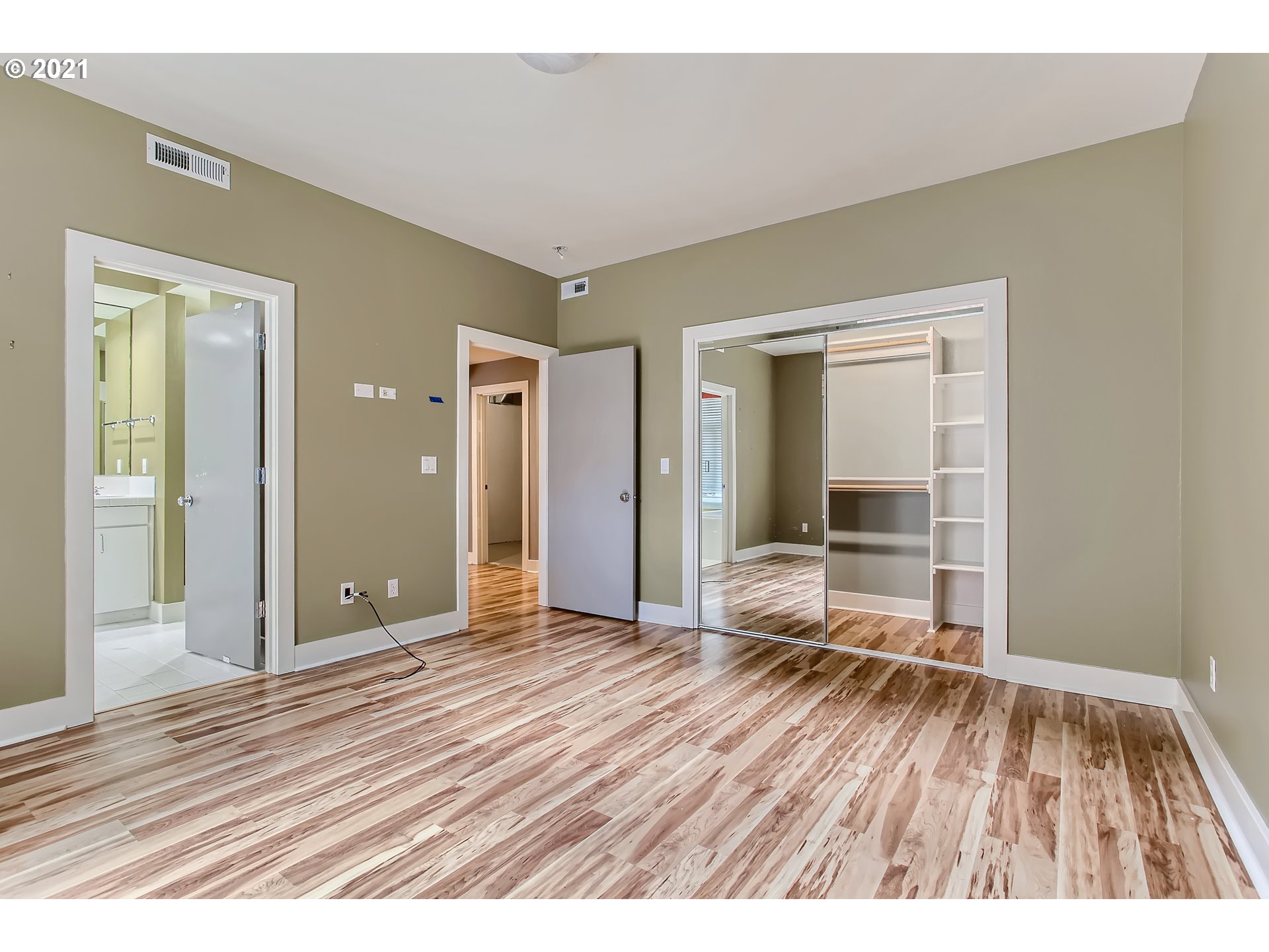 3211 Northwest Miller Road Portland, OR 97229 - Photo 22 of 31 Gallery Image 22