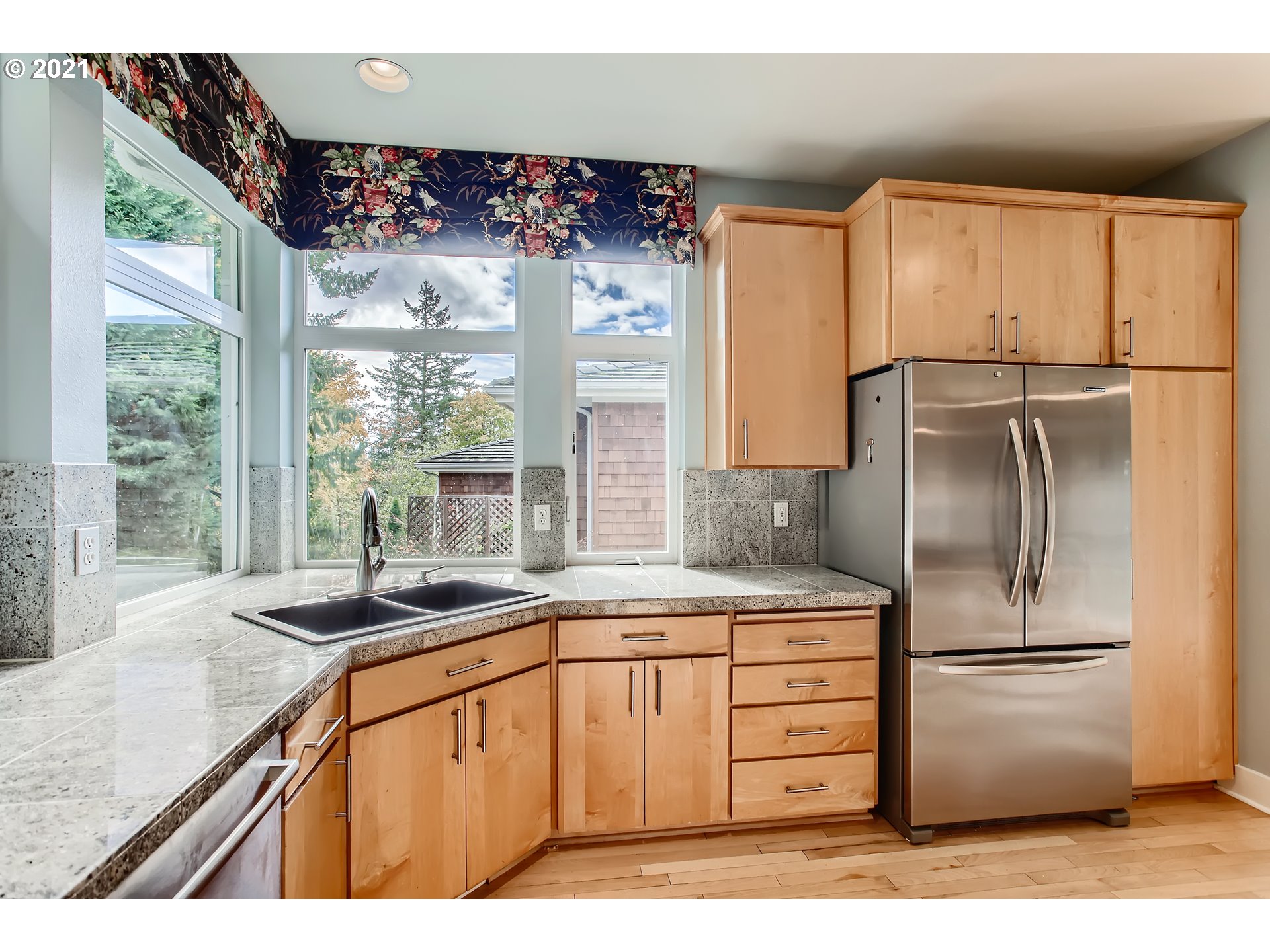 3211 Northwest Miller Road Portland, OR 97229 - Photo 8 of 31 Gallery Image 8