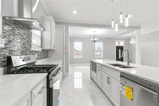 $444,000 | 416 Cougar Drive, Arabi, LA 70032