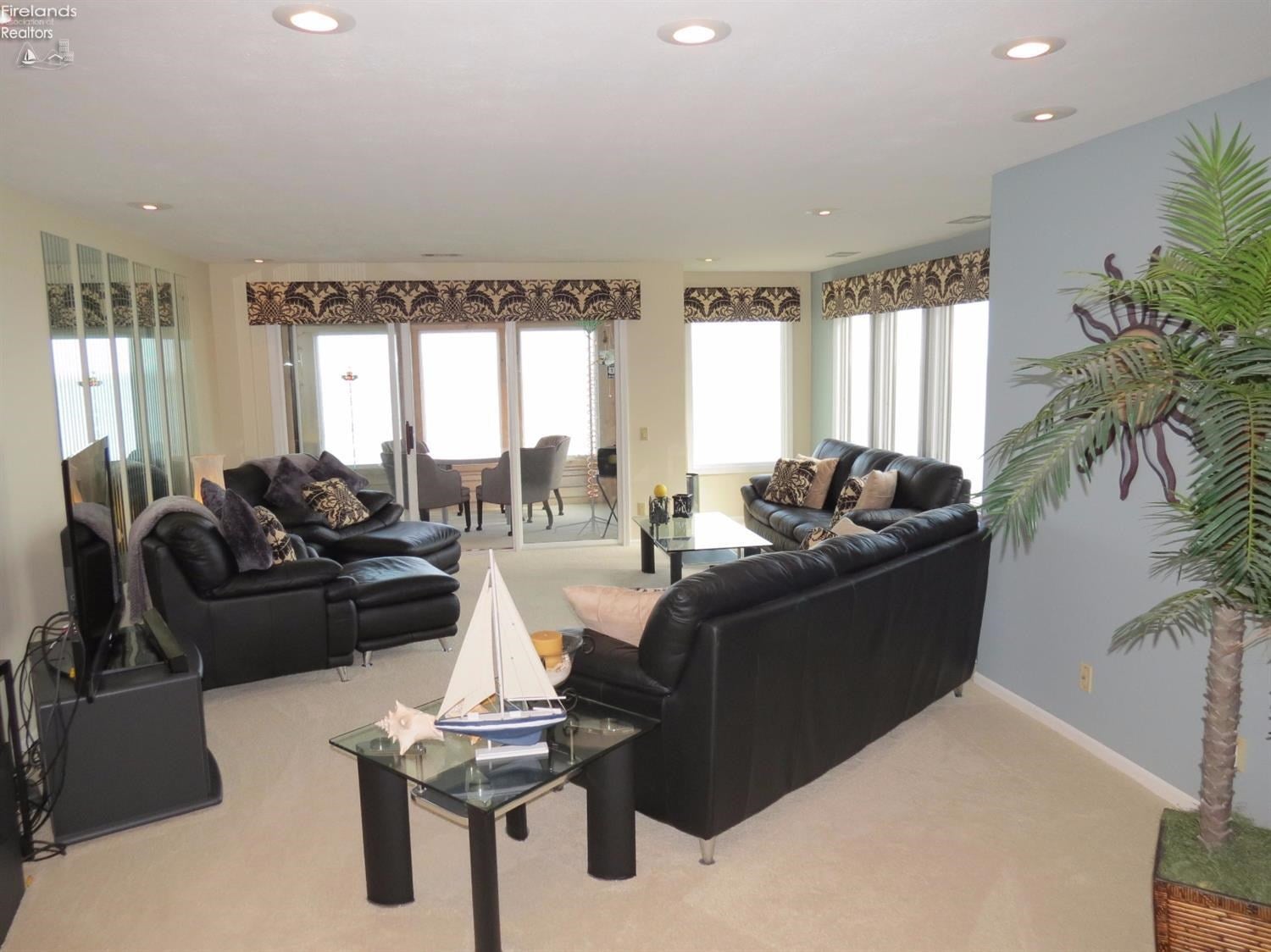 1507 Cleveland Road East, Unit 417 Huron, OH 44839 - Photo 2 of 10 Gallery Image 2