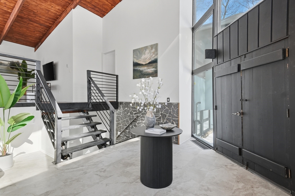 1081 Lowell Road Groton, MA 01450 - Photo 4 of 42