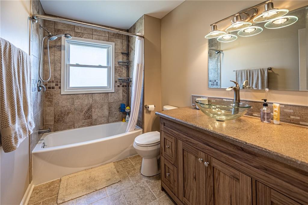 109 South Vansant Road Clinton, MO 64735 - Photo 14 of 33