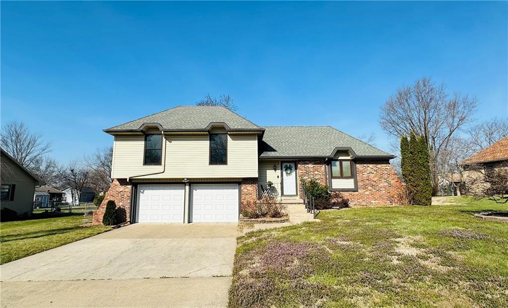 109 South Vansant Road Clinton, MO 64735 - Photo 2 of 33