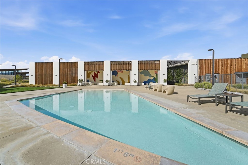 26661 Blue Hls Loop Valencia, CA 91381 - Photo 18 of 22