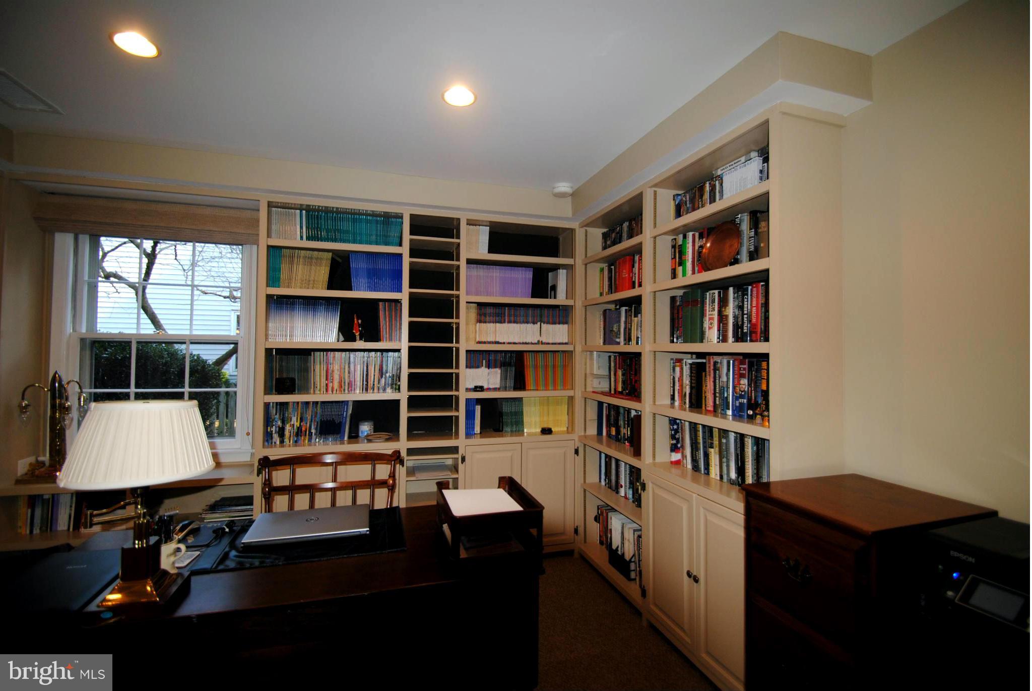 7611 Range Road Alexandria, VA 22306 - Photo 22 of 30 Wonderful built-in cabinets & shelving