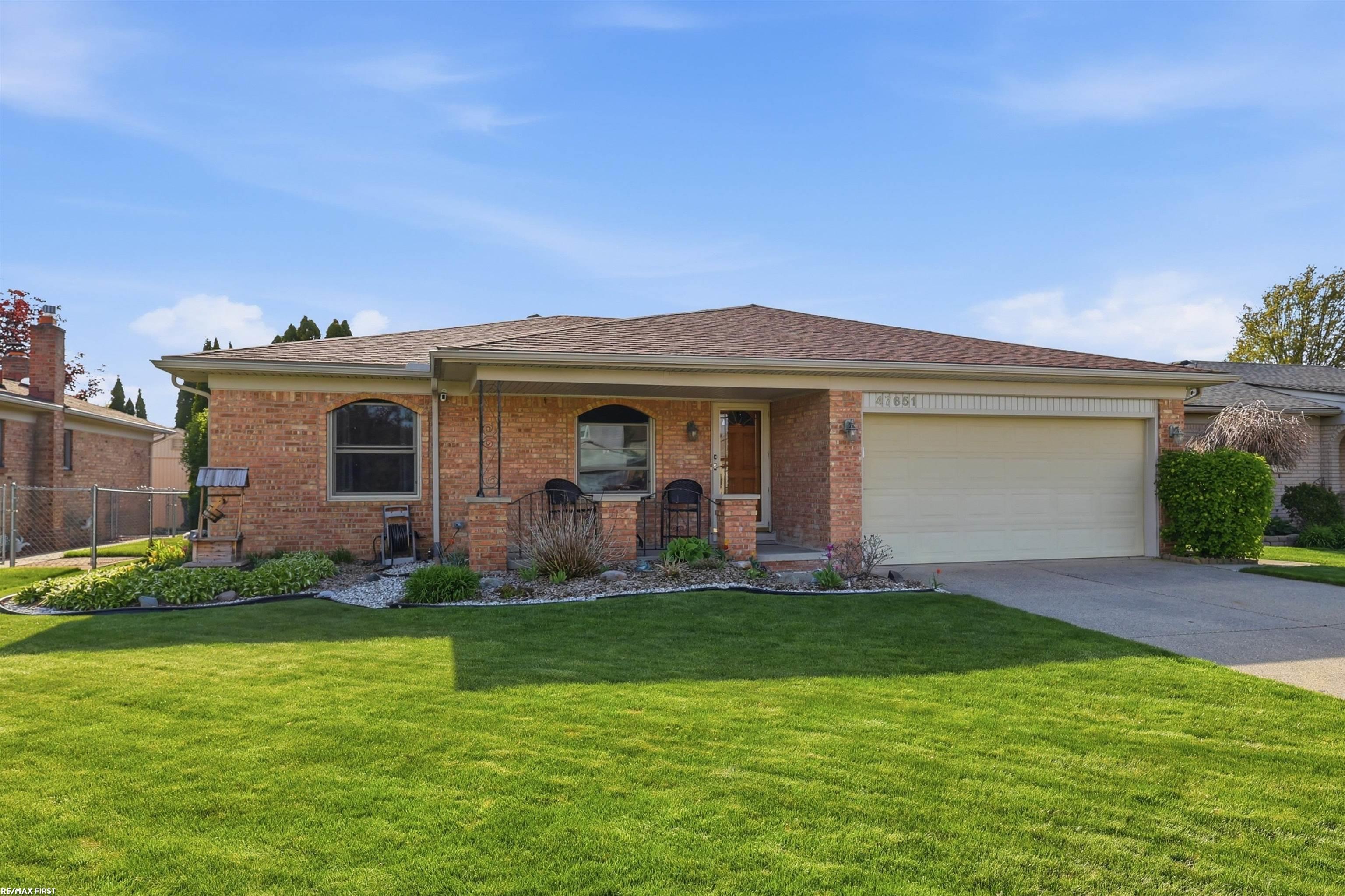 47651 Chrys Road Macomb, MI 48044 - Photo 4 of 46