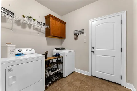 $259,000 | 1859 Poeyfarre Drive, Lake Charles, LA 70611