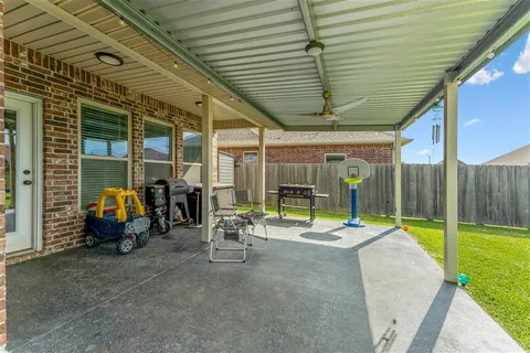 $259,000 | 1859 Poeyfarre Drive, Lake Charles, LA 70611