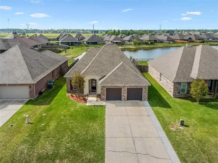 $259,000 | 1859 Poeyfarre Drive, Lake Charles, LA 70611