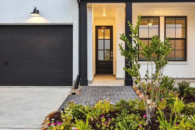 a view of a entryway door of the house