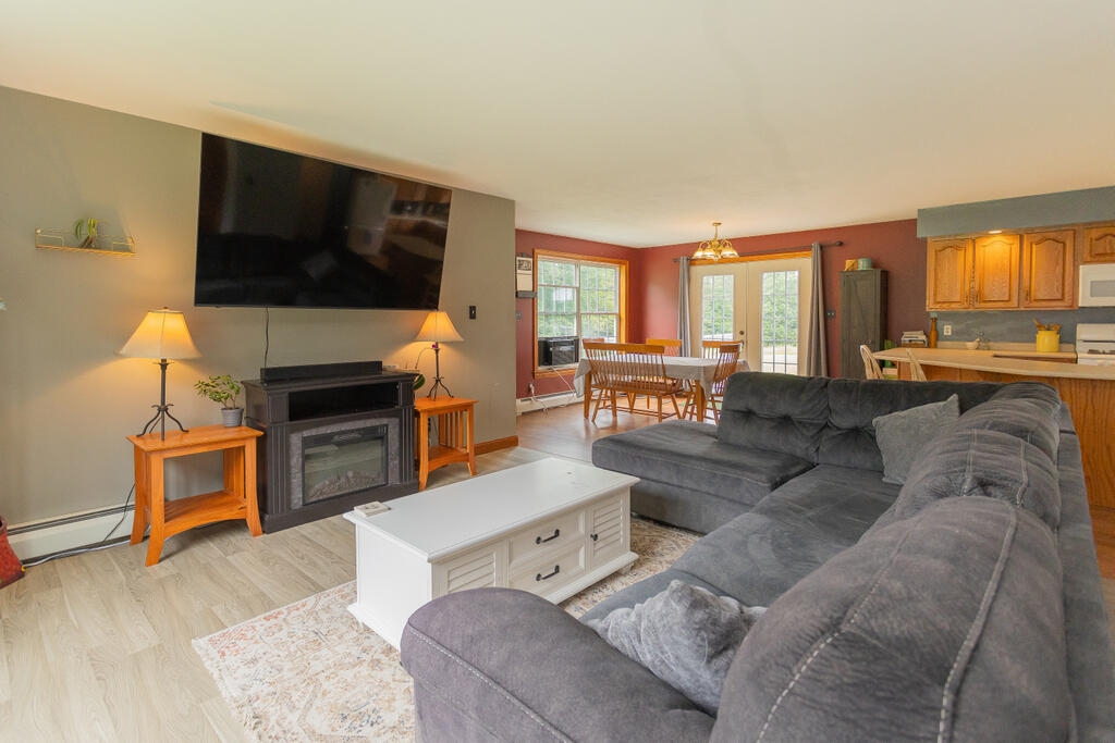 108 Rue Petite Farmington, ME 04938 - Photo 10 of 58 srr-27