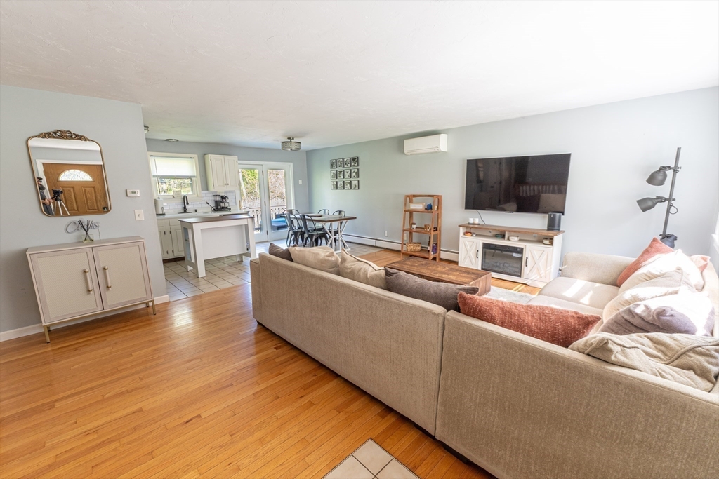 75 Fairview Park Road Sturbridge, MA 01566 - Photo 9 of 32 Gallery Image 9