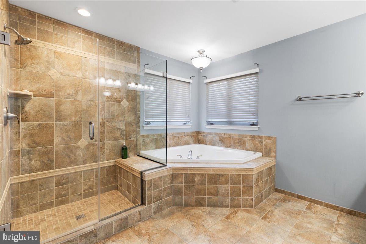 12012 Open Run Road Ellicott City, MD 21042 - Photo 46 of 72 Gallery Image 46