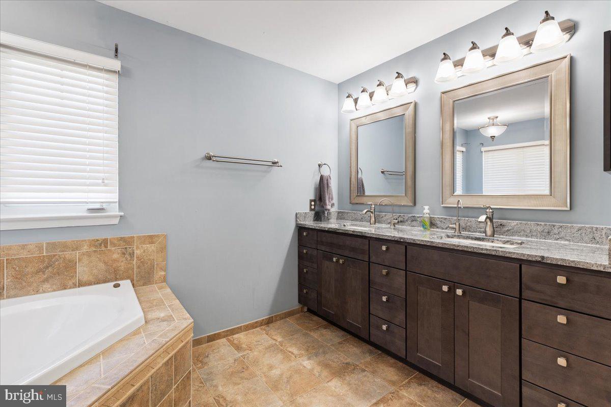 12012 Open Run Road Ellicott City, MD 21042 - Photo 47 of 72 Gallery Image 47