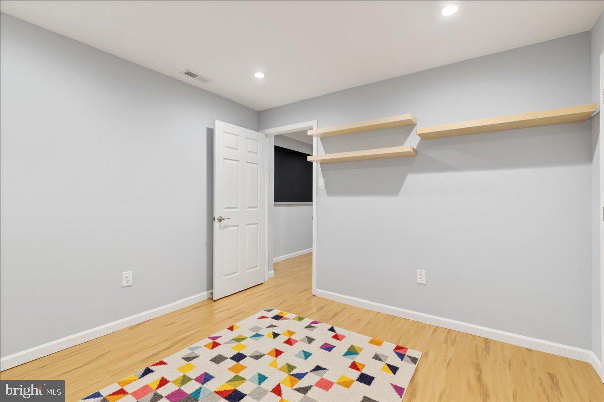 12012 Open Run Road Ellicott City, MD 21042 - Photo 49 of 72 Gallery Image 49