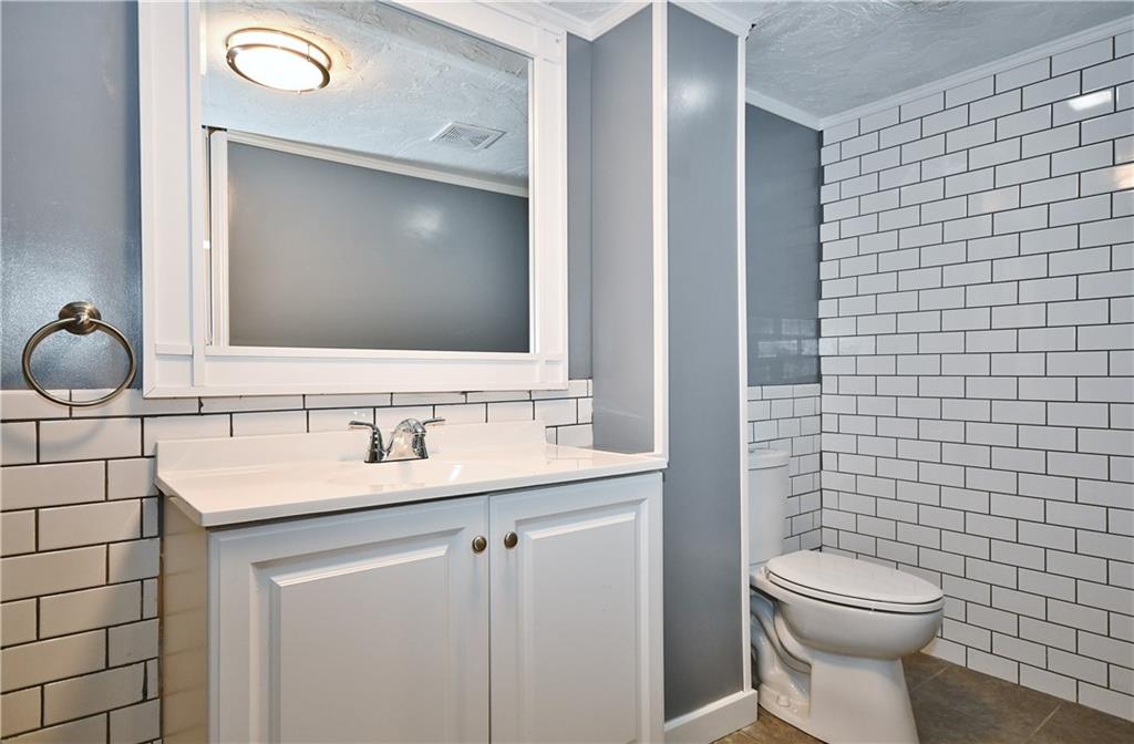 3601 Watchill Road Munhall, PA 15120 - Photo 16 of 21 Gallery Image 16