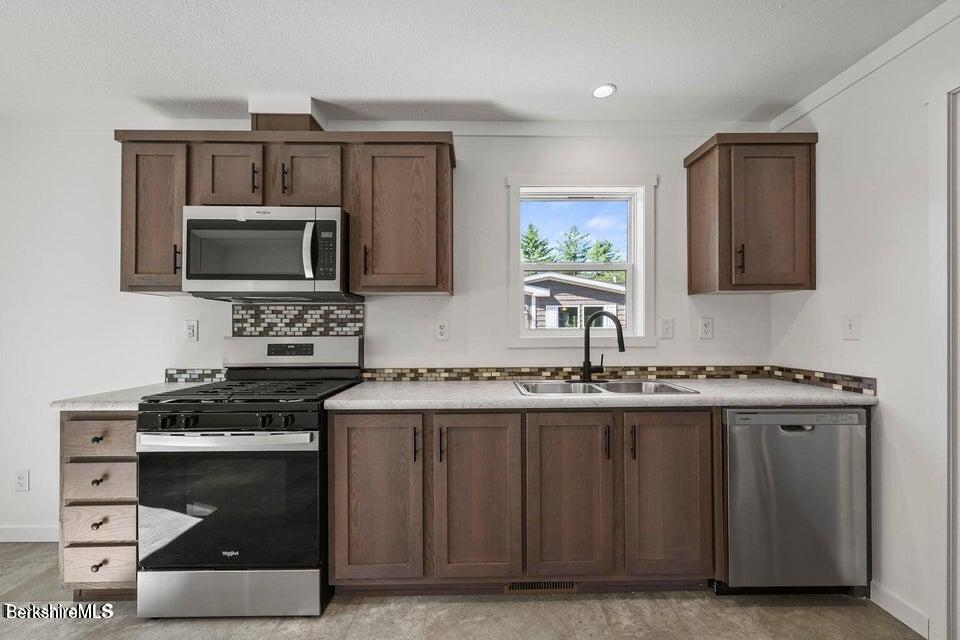 395 Cheshire Road, Unit 104 Pittsfield, MA 01201 - Photo 7 of 22 Kitchen Area