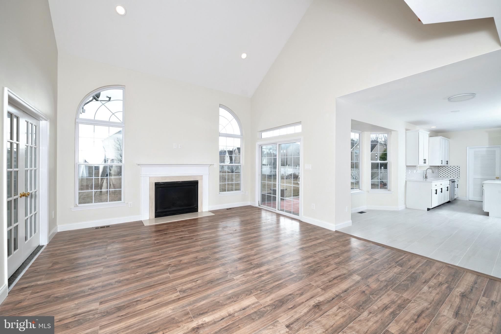 136 Desilvio Drive Sicklerville, NJ 08081 - Photo 13 of 63