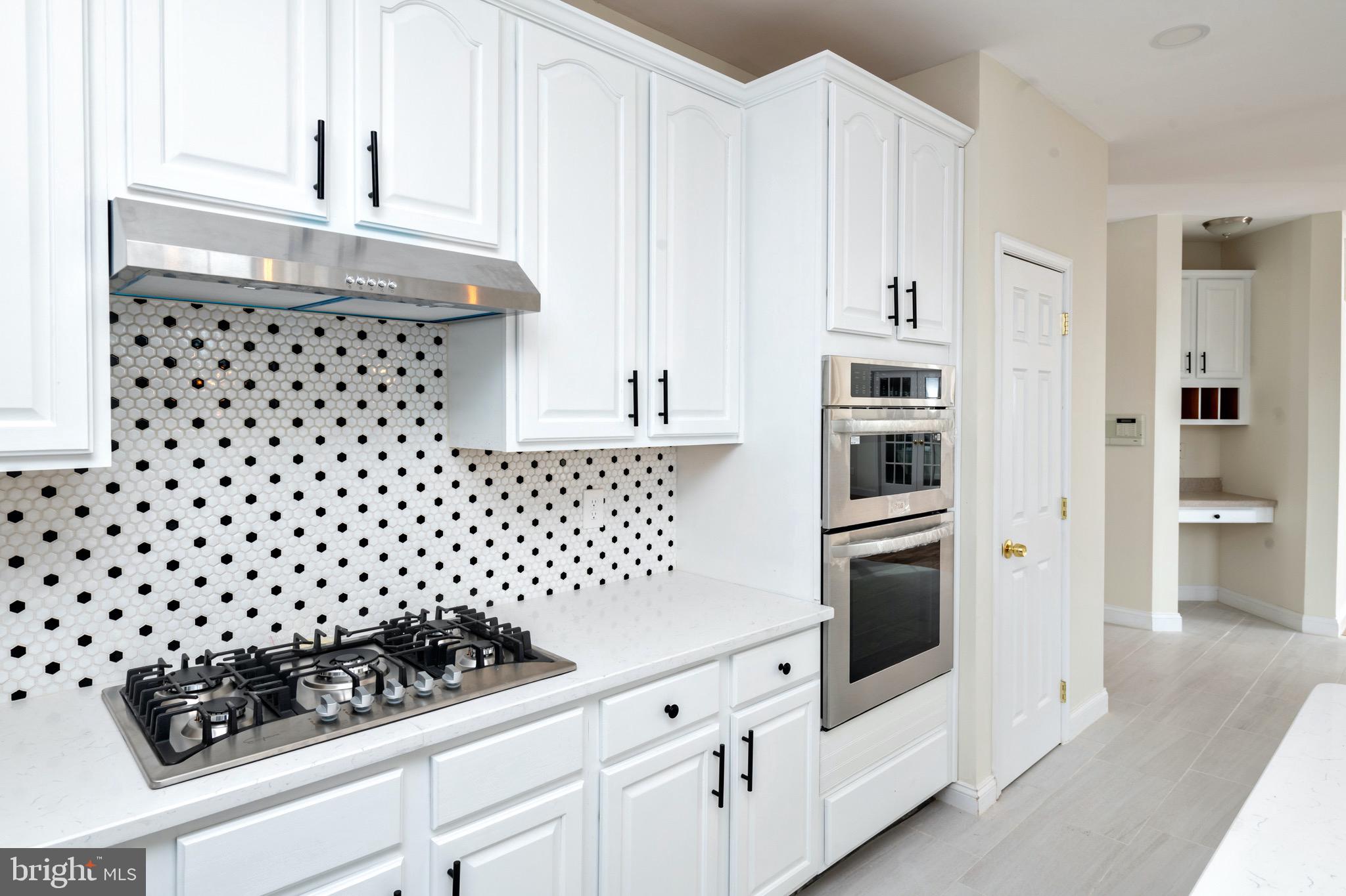 136 Desilvio Drive Sicklerville, NJ 08081 - Photo 23 of 63