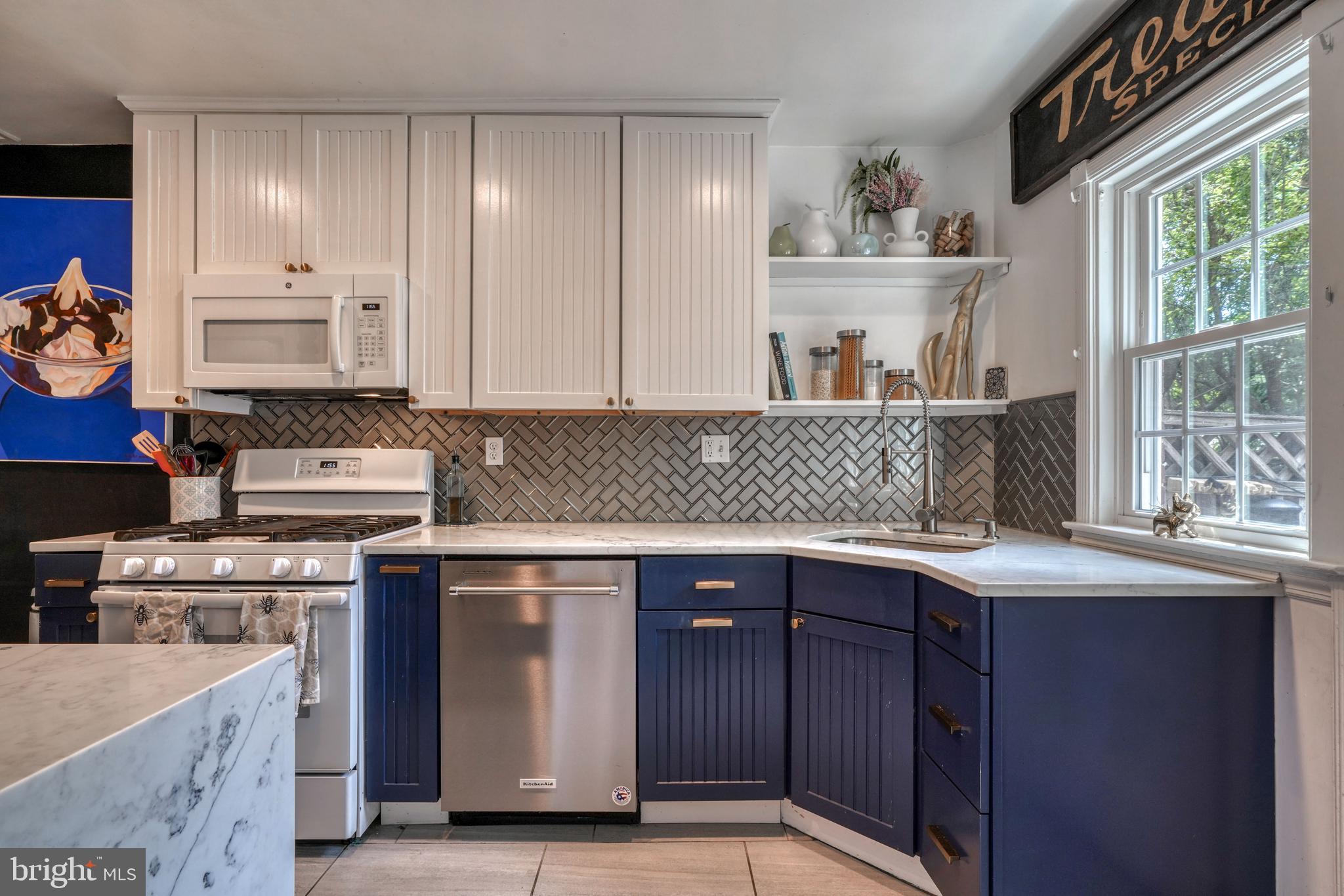 89 Murdock Road Baltimore, MD 21212 - Photo 9 of 38 Updated Kitchen