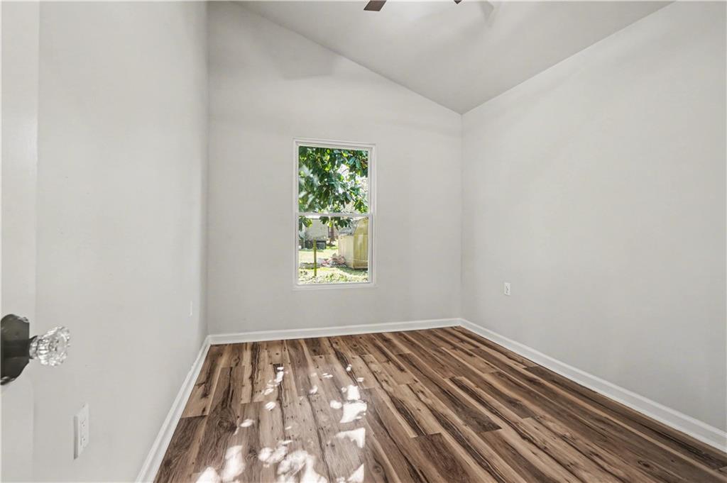 1004 Mapp Street Madison, GA 30650 - Photo 16 of 30 a view of small space with window