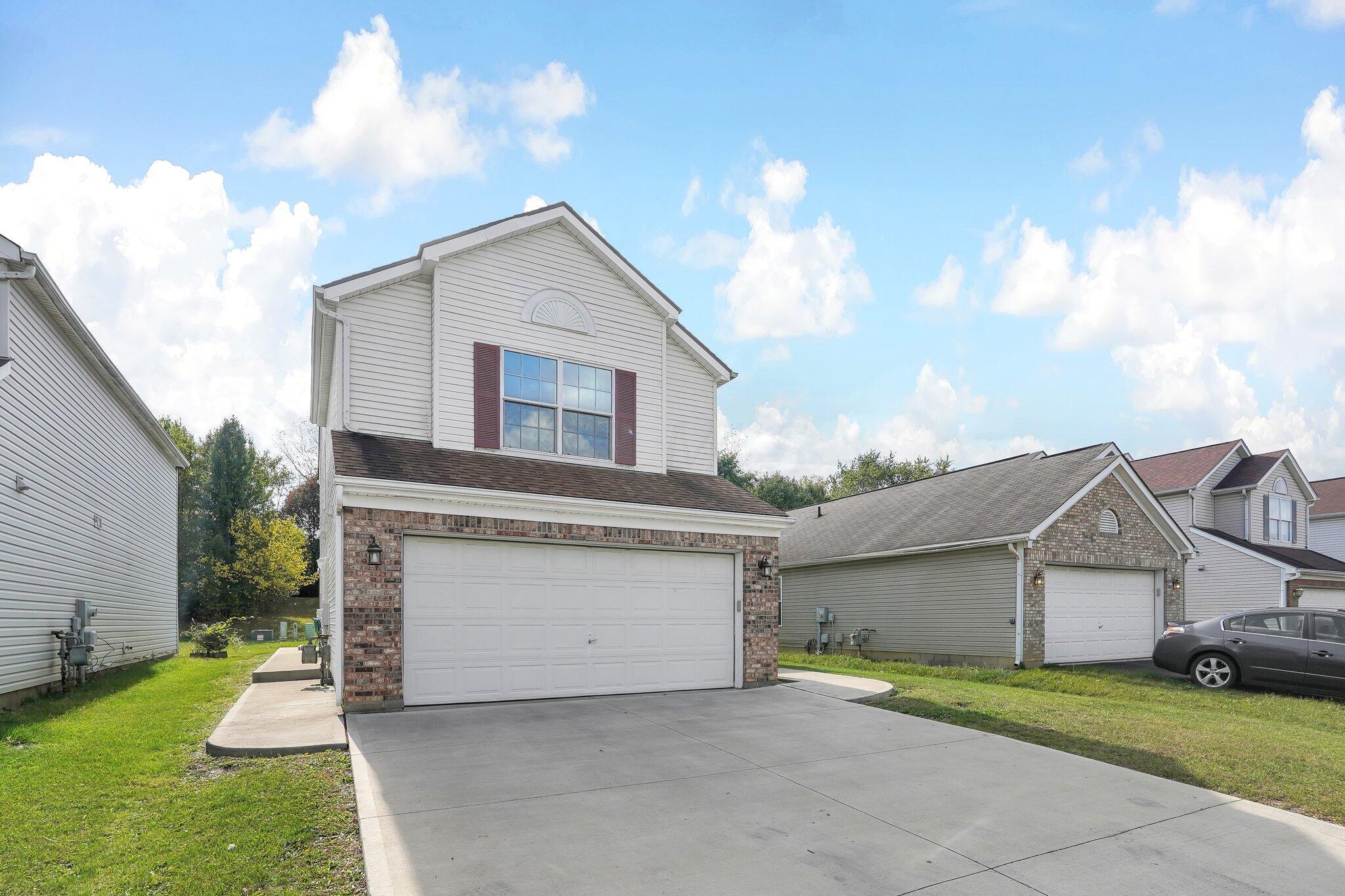 2101 Waymont Road Columbus, OH 43229 - Photo 4 of 38 4-web-or-mls-2101-waymont-rd