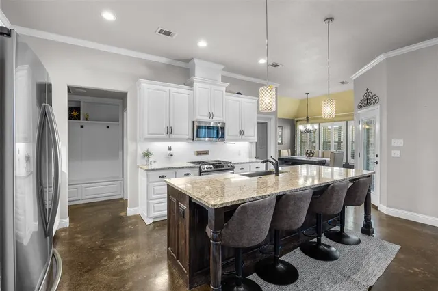 $485,000 | 113 Treys Way, Godley, TX 76044