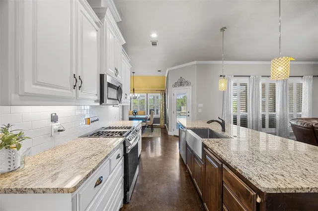 $485,000 | 113 Treys Way, Godley, TX 76044