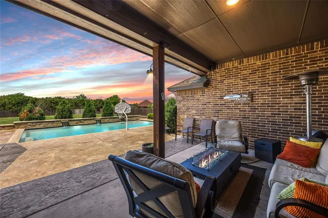 $485,000 | 113 Treys Way, Godley, TX 76044